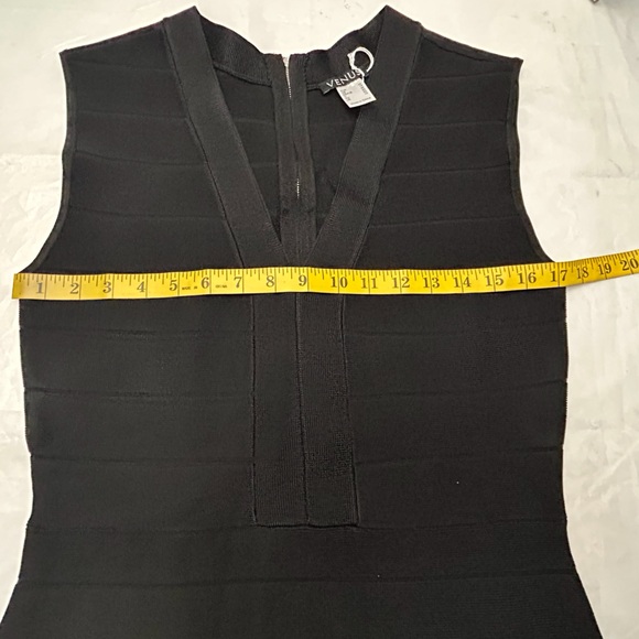 VENUS DRESS - Picture 2 of 14